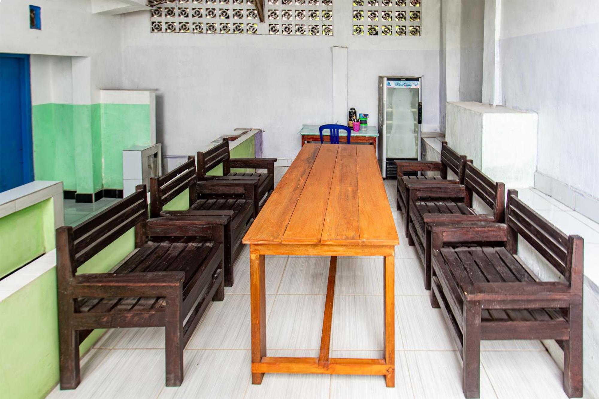 Kawi Homestay Praya Luaran gambar